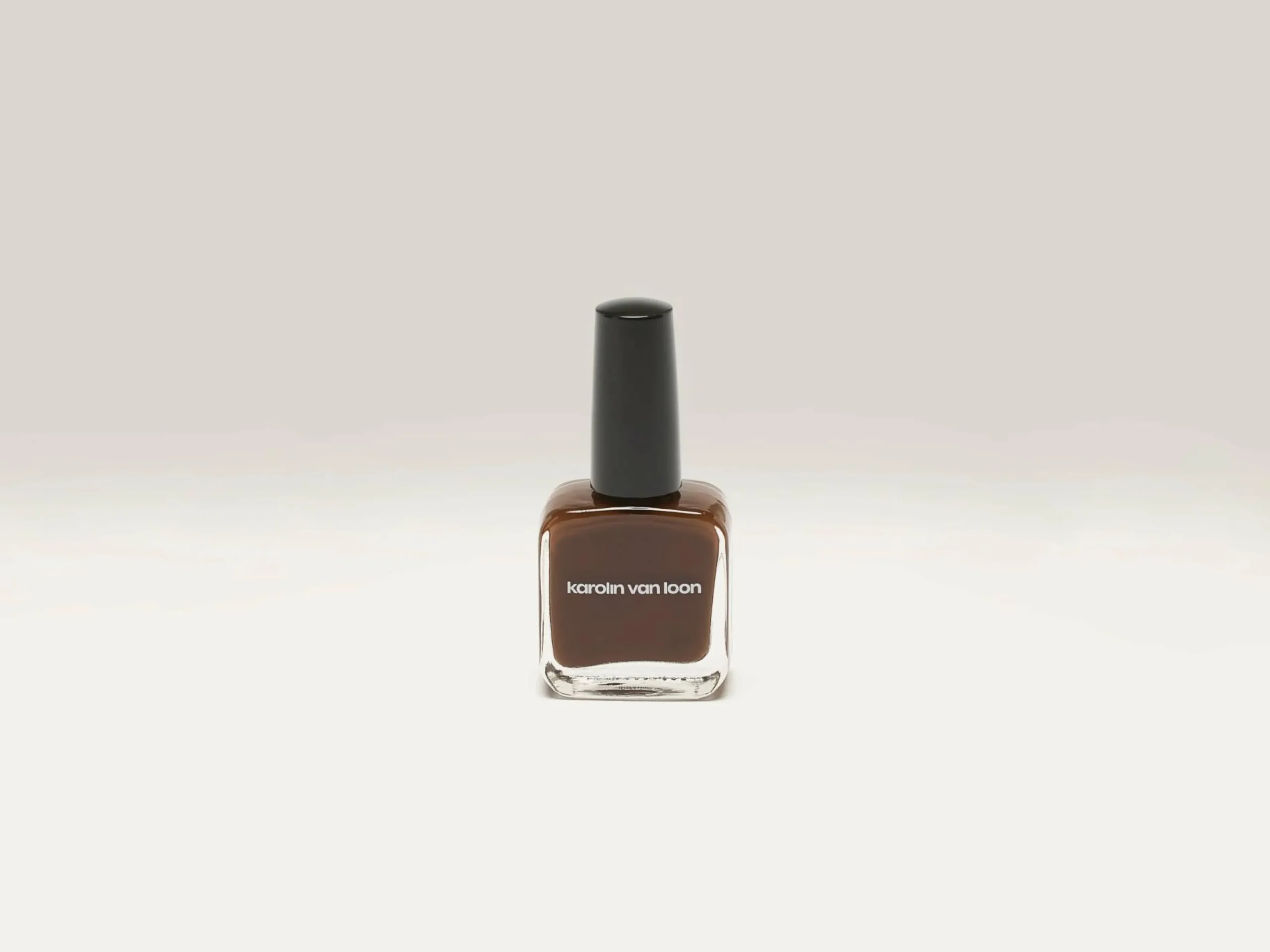 KAROLIN VAN LOON 24 Magma Noir Nagellak
